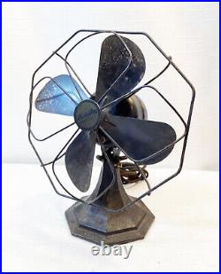 VINTAGE 1920's era ARCTIC AIRE Metal Desk fan 5132 Untested 11 in x 9 in