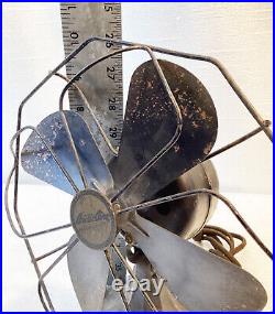 VINTAGE 1920's era ARCTIC AIRE Metal Desk fan 5132 Untested 11 in x 9 in