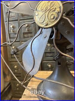 Vintage 12 GE General Electric Desk Table Fan 4 Blade 34017 AVV Patent 1906