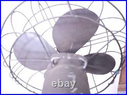 Vintage 1920's Cold Wave Art Deco Industrial Style Cast Iron Base Oscilating fan Vintage 1920's Cold Wave Art Deco Industrial Style Cast Iron Base Oscilating fan