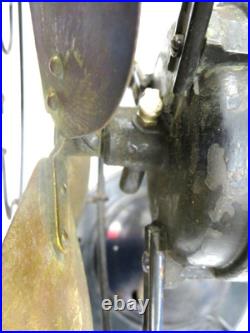 Vintage Century Mod 52 Oscillating Desk Fan