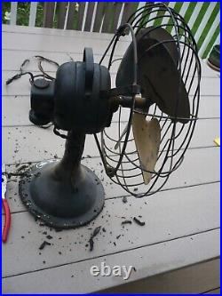 Vintage Diehl Electric Fan model B12912 three speed oscillating works free ship