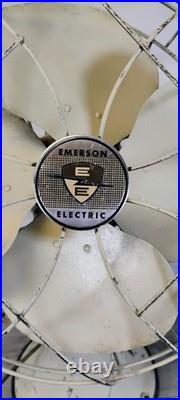 Vintage Emerson Electric 12 Metal Desk Table Fan 4 Blade Ivory Cream