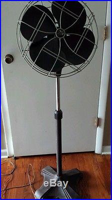 Vintage Emerson electric pedestal oscillating fan. Antique emerson pedestal fan