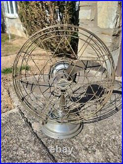 Vintage FRESHND AIRE chrome fan model 20. # A-1505