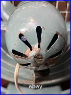 Vintage Gilbert Polar Club Modernist Sea Foam Blue Desk Fan Works