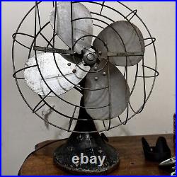 Vintage Hunter Zephair 12 D-12 Electric Oscillating 2 Speed Fan Cat. 25 WORKS Vintage Hunter Zephair 12 D-12 Electric Oscillating 2 Speed Fan Cat. 25 WORKS