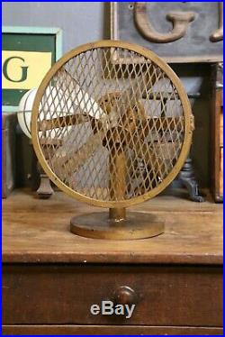 Vintage Industrial electric Fan Cast Aluminum Propeller Blades Desk Top Antique