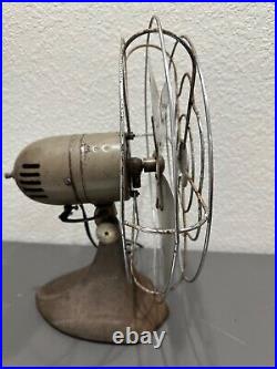 Vintage Manning Bowman 12 Oscillating Desk / Table Fan Model No. 52 Vintage Manning Bowman 12 Oscillating Desk / Table Fan Model No. 52