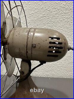 Vintage Manning Bowman 12 Oscillating Desk / Table Fan Model No. 52 Vintage Manning Bowman 12 Oscillating Desk / Table Fan Model No. 52