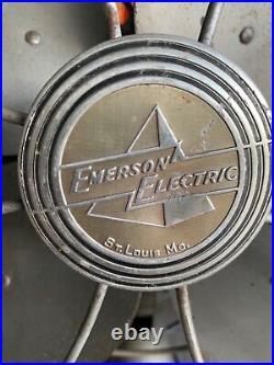 Vintage Modern 1940's Emerson Electric 3 speed oscillating desk fan