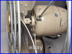 Vintage R&M Hunter Division 12, 2 Peed Table Fan (Very Good Conditions)