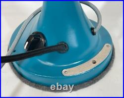 Vintage Robbins & Myers RESTORED Model 11018 3 Speed Oscillating 15 Desk Fan Vintage Robbins & Myers RESTORED Model 11018 3 Speed Oscillating 15 Desk Fan