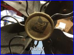 Vintage Robbins & Myers electric 3 speed oscillating fan