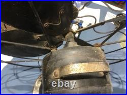 Vintage Robbins & Myers electric 3 speed oscillating fan