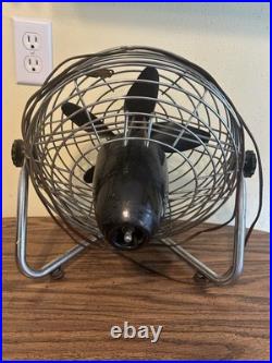 Vintage Roto Beam Retro Floor Fan Wire Cage Pat. 20's Chicago, Illinois Made USA