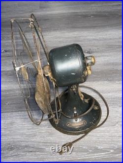 Vintage Small General Electric Whiz Oscillating Desk Fan 11 Tall