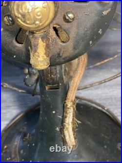 Vintage Small General Electric Whiz Oscillating Desk Fan 11 Tall
