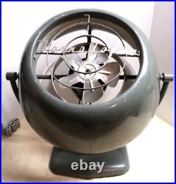 Vintage Vorandofan Model B10D1 Art Deco 3 Speed Floor Fan