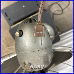 Vintage Westinghouse Y-4627 Electric Fan 2-Speed Oscillating Art Deco Working