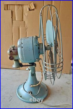 Vtg. GE Oscillating 4 Blade Desk Fan Model CY60