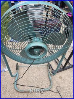 Vtg Mid-Century Emerson Electric Seabreeze Roll-About Adjustable 2-Speed Fan