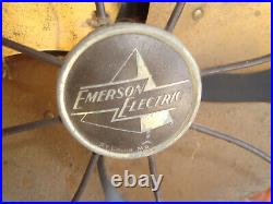 Working Vintage Emerson Golden Jubilee Type 6250-F Oscillating Desk Fan Brass
