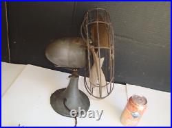 Working Vintage Emerson Golden Jubilee Type 6250-F Oscillating Desk Fan Brass